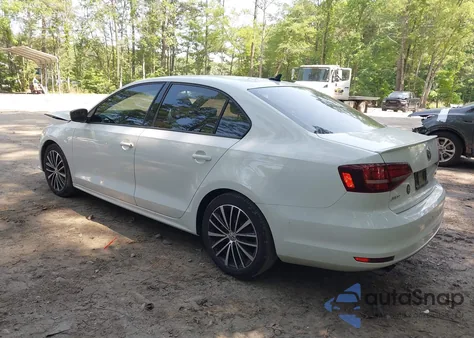 2016 Volkswagen Jetta 1.8T Sport из США, поврежденный, VIN 3VWD17AJXGM269982
